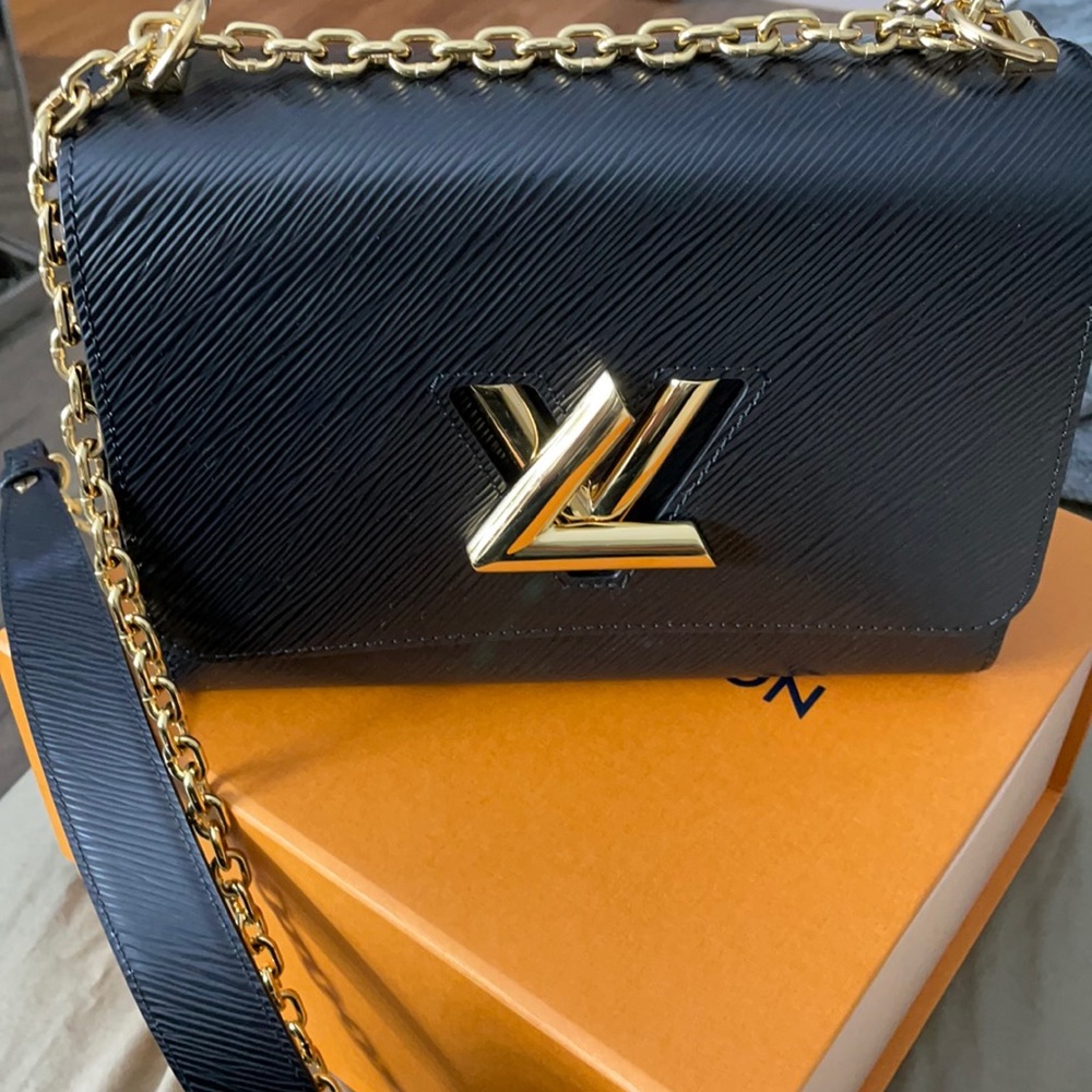 Louis Vuitton twist MM